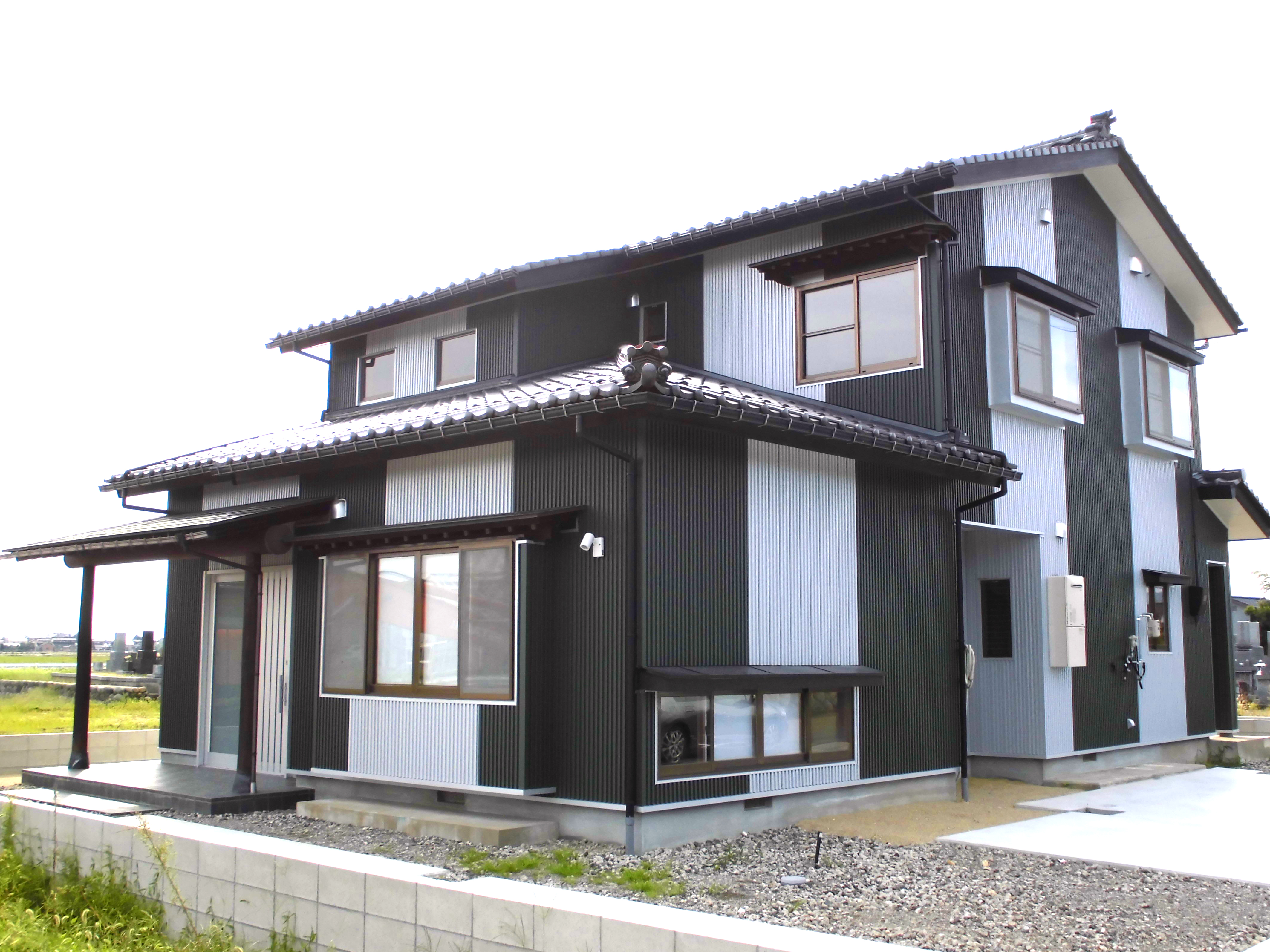 富山県射水市寺塚原208-1 中古一戸建て
