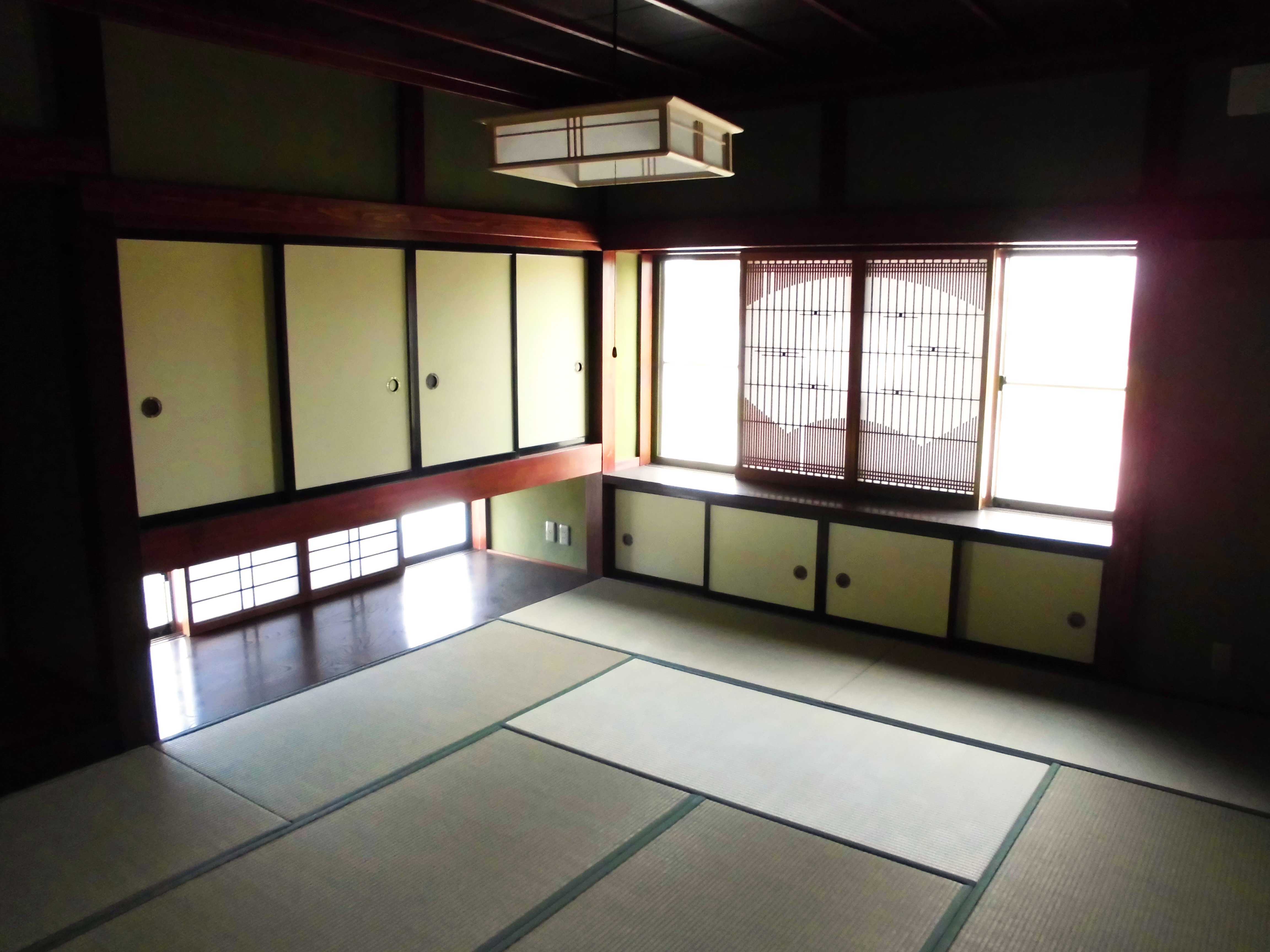 富山県射水市寺塚原208-1 中古一戸建て
