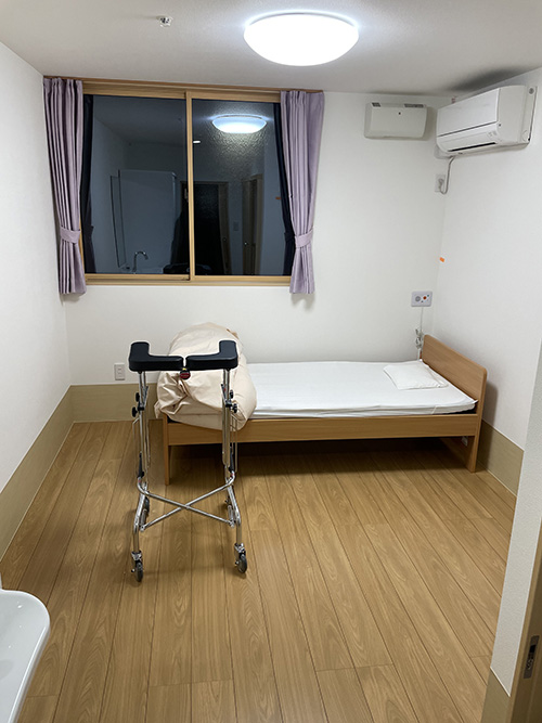 有料老人ホーム縁高岡