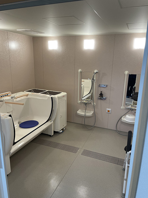 有料老人ホーム縁高岡